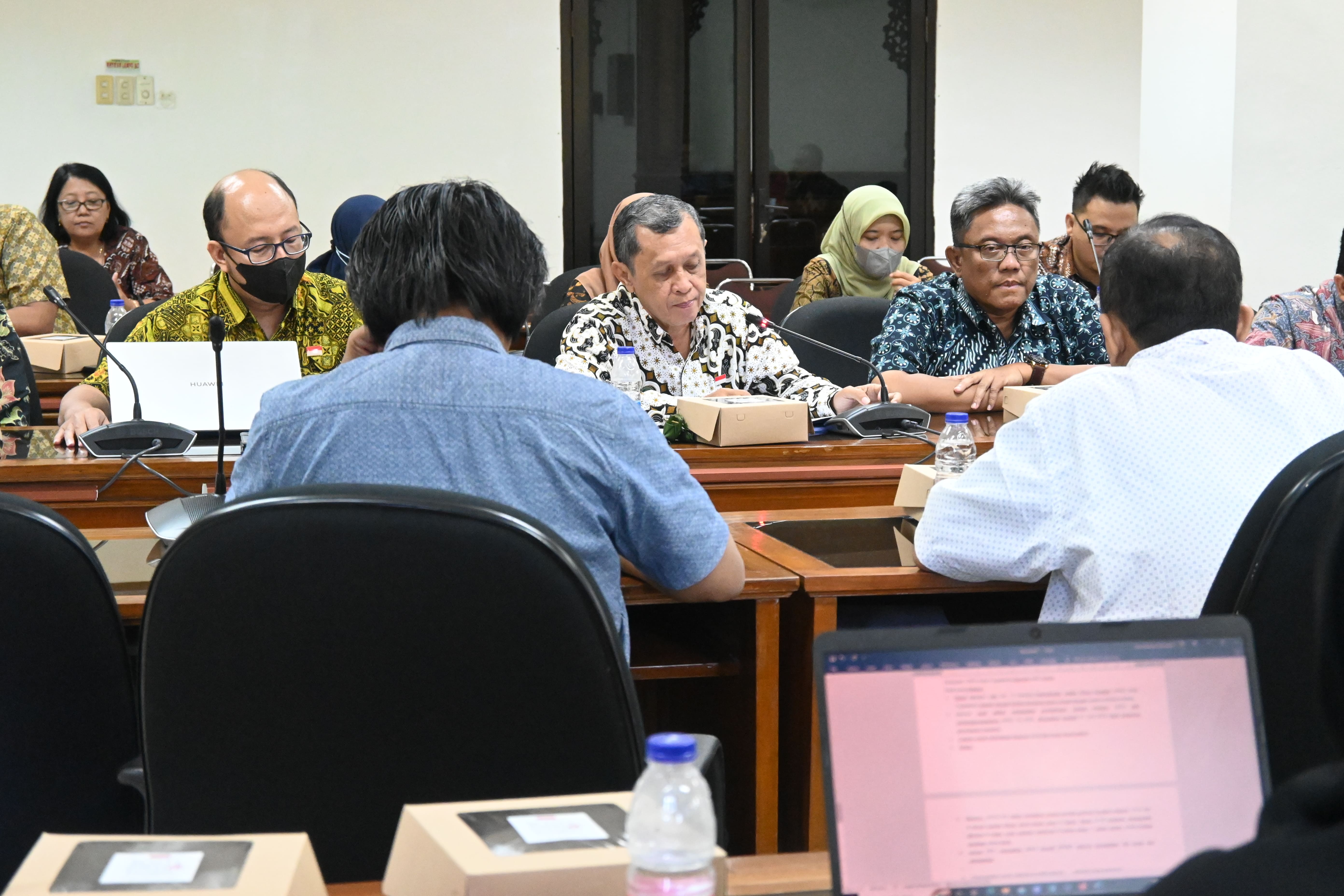 Rapat Badan Anggaran mengawal Penggunaan Anggaran Publik dengan Transparansi dan Akuntabilitas