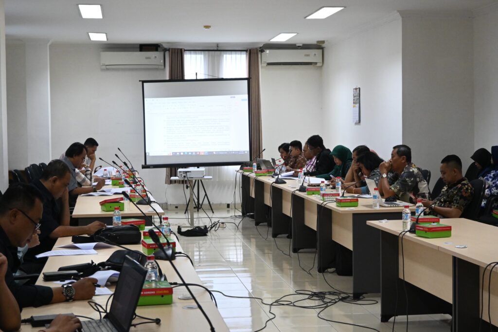 Rapat Pansus DPRD Kota Yogyakarta Bahas Raperda Penyelenggaraan Ketenagakerjaan dengan Tim Eksekutif